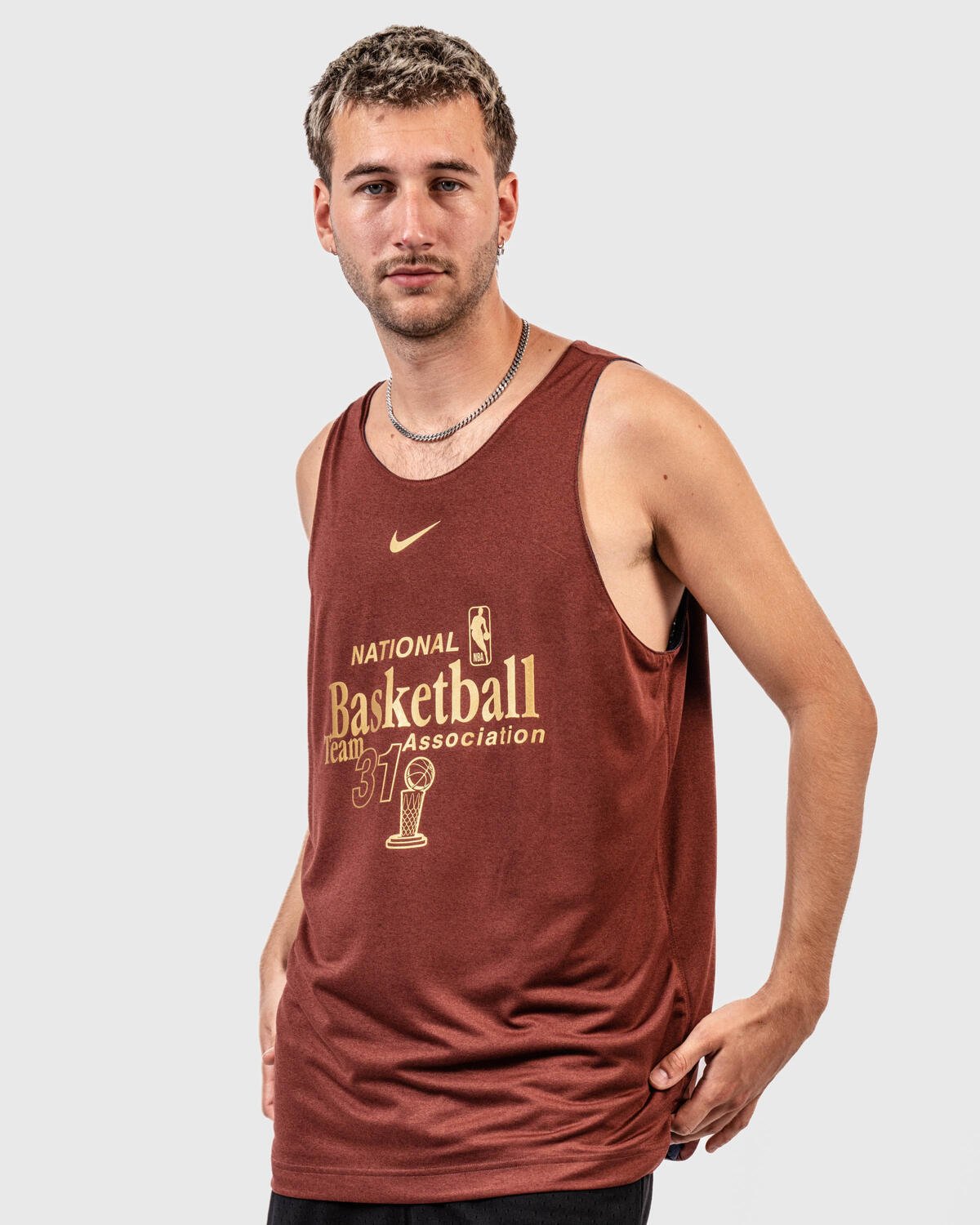 Nike TEAM 31 STANDARD ISSUE REVERSIBLE JERSEY | DX9787-491